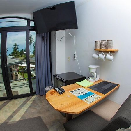 Show Pony Beach Resort And Suites Las Lajas  Luaran gambar