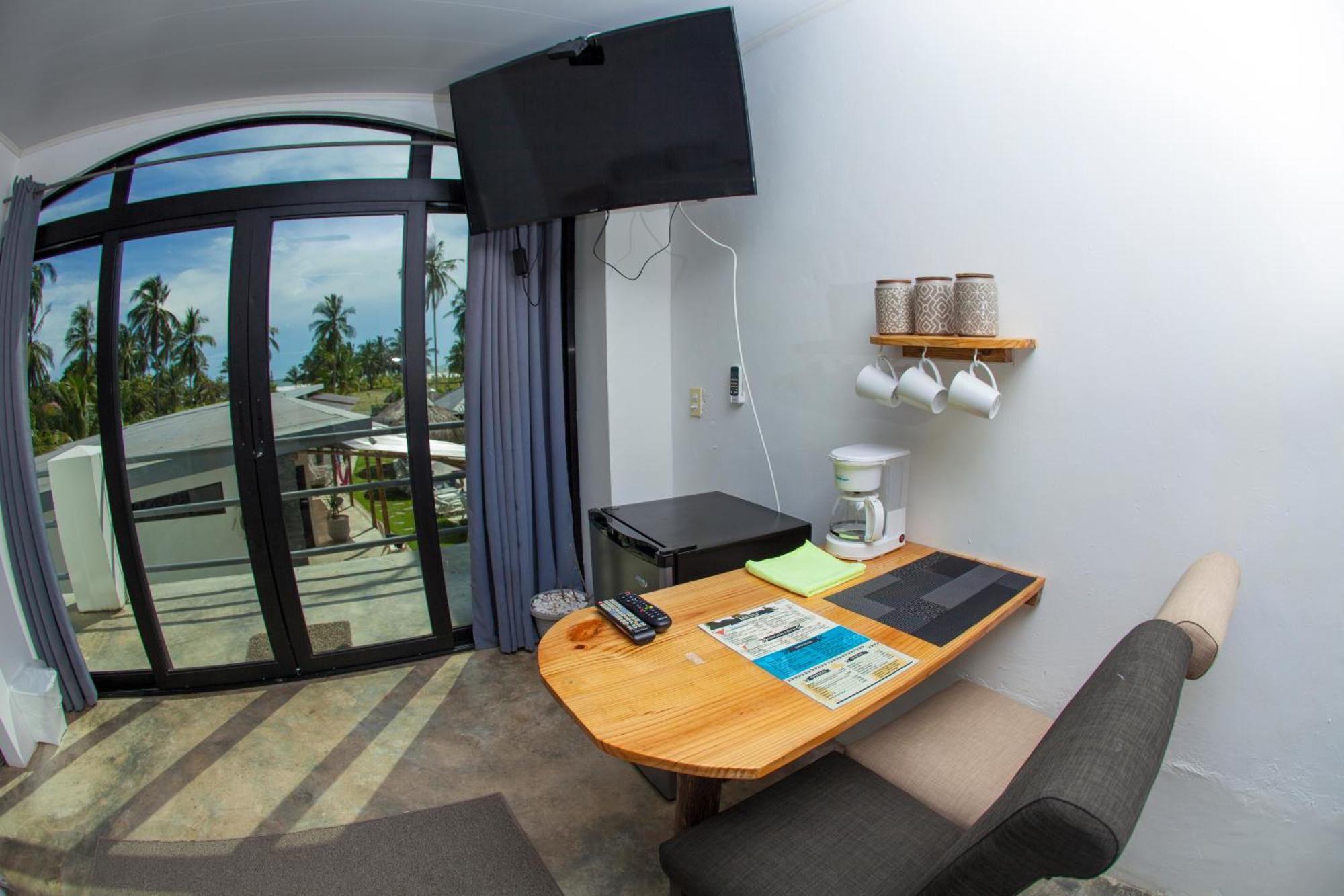 Show Pony Beach Resort And Suites Las Lajas  Luaran gambar
